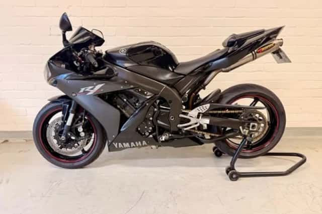 Yamaha YZF-R1 (2006) thumbnail 6
