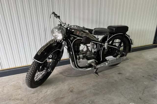 BMW R 35 (1937) thumbnail 1