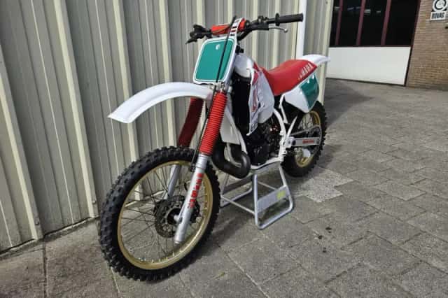 Yamaha YZ 250 (1987) thumbnail 3