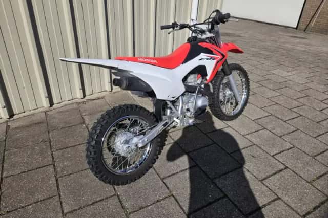 Honda CRF125F (2017) thumbnail 3