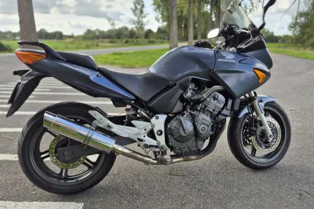 Honda CBF600 (2004) thumbnail 1