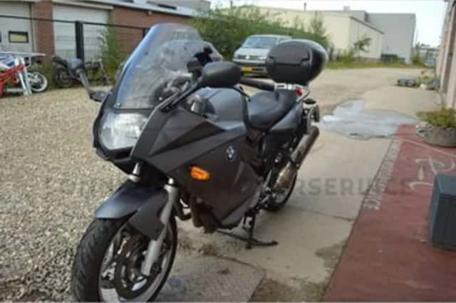 BMW F 800 ST (2008) thumbnail 4