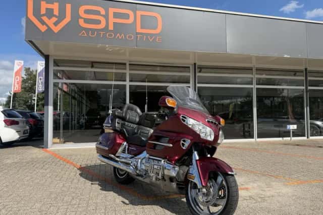 Honda GL 1800 Goldwing (2005) thumbnail 2