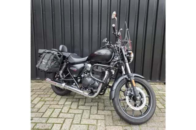 Royal Enfield Meteor 350 (2022) thumbnail 2