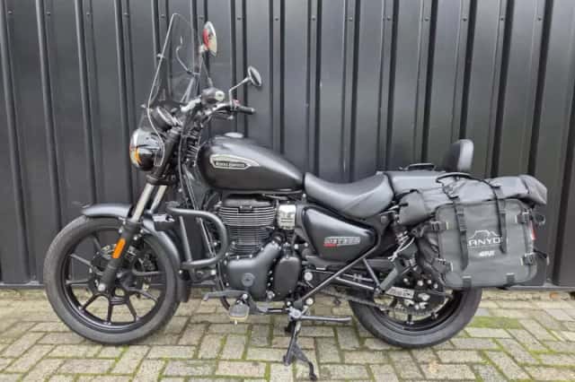 Royal Enfield Meteor 350 (2022) thumbnail 3