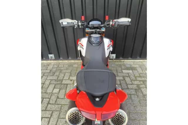 Ducati Hypermotard 950 SP (2025) thumbnail 5