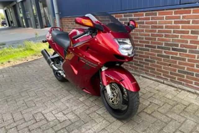 Honda CBR 1100 XX Super Blackbird (1999) thumbnail 4