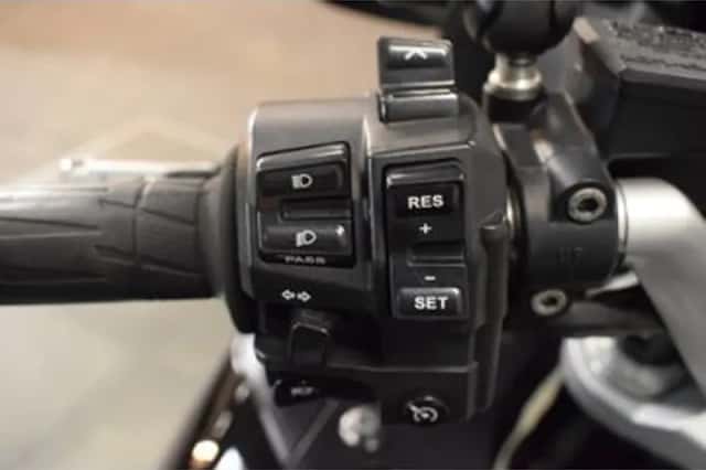 Yamaha FJR1300 (2019) thumbnail 4