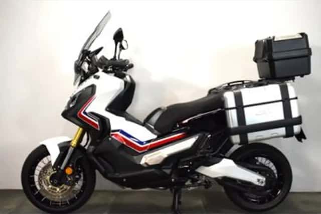 Honda X ADV (2017) thumbnail 2