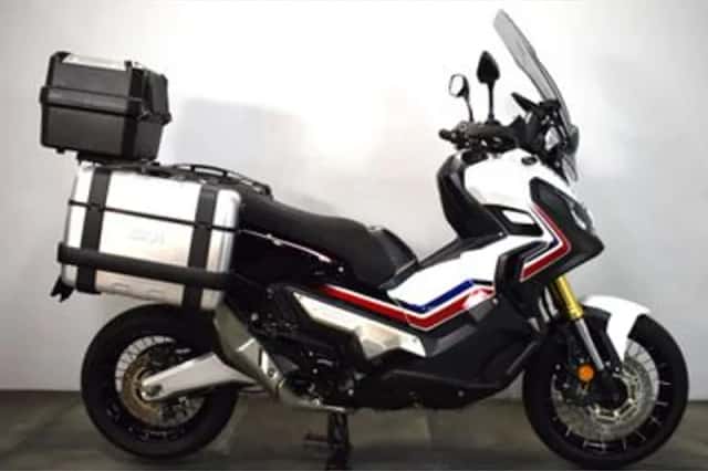 Honda X ADV (2017) thumbnail 4
