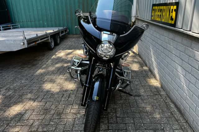 BMW R 18 B (2022) thumbnail 4
