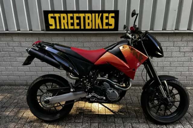 KTM 640 Duke II (2006) thumbnail 1