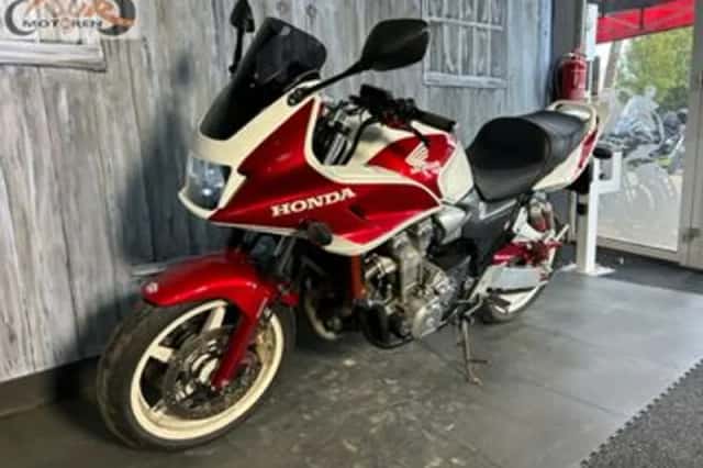 Honda CB1300SA (2006) thumbnail 4