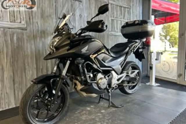 Honda NC700X (2012) thumbnail 4