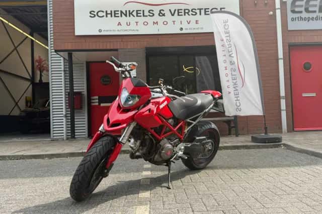Ducati Hypermotard 1100 (2007) thumbnail 4