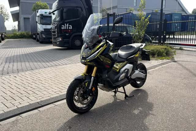Honda X-ADV (2025) thumbnail 1