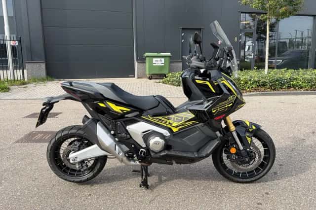 Honda X-ADV (2025) thumbnail 4