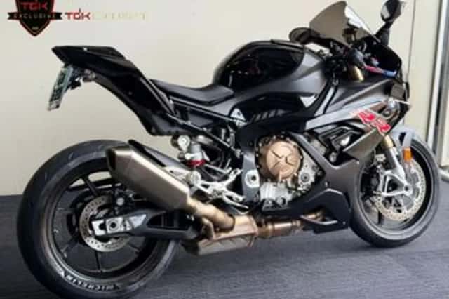 BMW S 1000 RR (2021) thumbnail 3