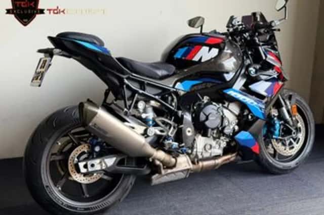 BMW M 1000 R (2023) thumbnail 3
