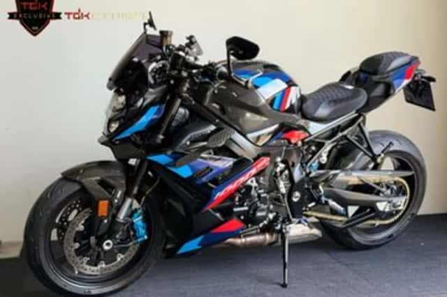 BMW M 1000 R (2023) thumbnail 6