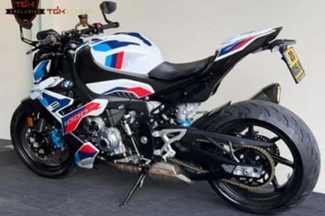 BMW M 1000 R (2022) thumbnail 4