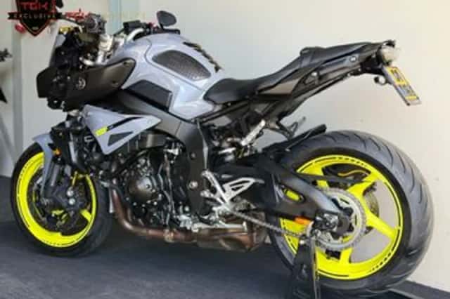 Yamaha MT-10 (2017) thumbnail 4