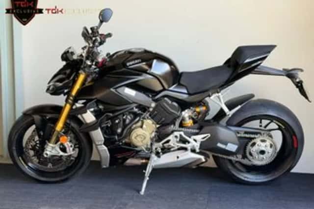 Ducati Streetfighter V4S (2024) thumbnail 5