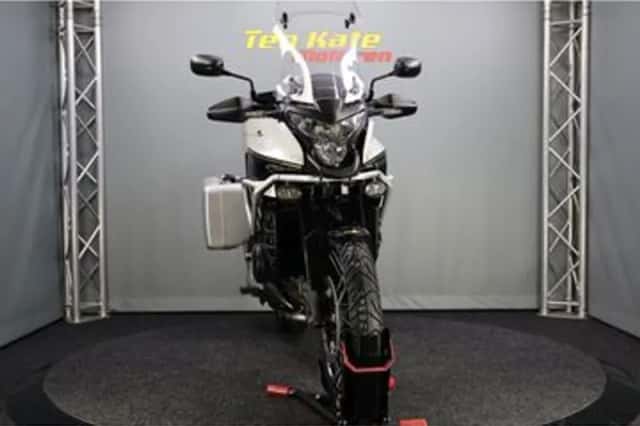 Honda VFR1200 (2015) thumbnail 3