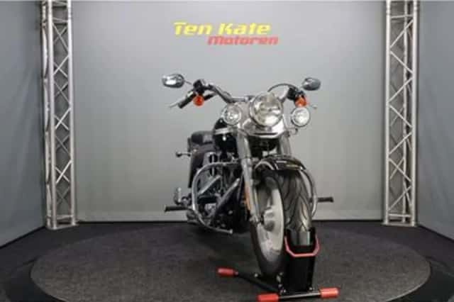 Harley-Davidson Fat Boy (2003) thumbnail 3