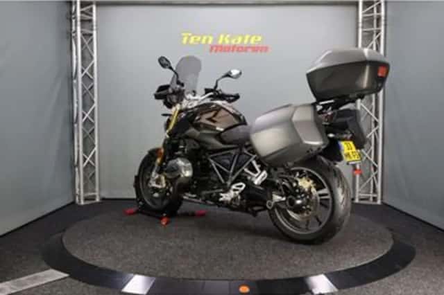 BMW R 1200 R (2018) thumbnail 6