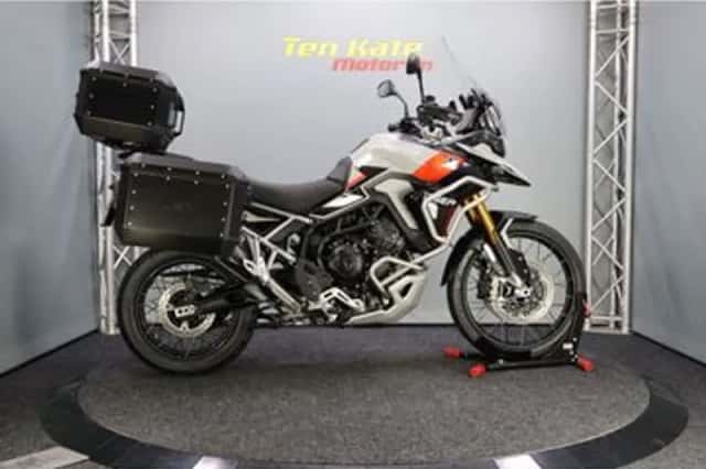 Triumph Tiger 900 (2024) thumbnail 1