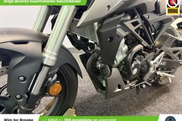 Honda CB125R (2018) thumbnail 6