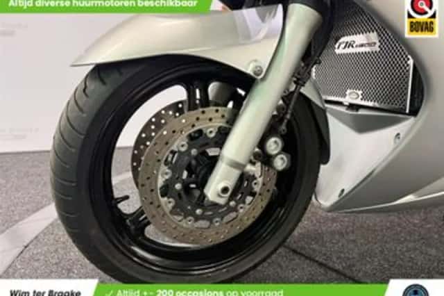 Yamaha FJR1300 (2001) thumbnail 5