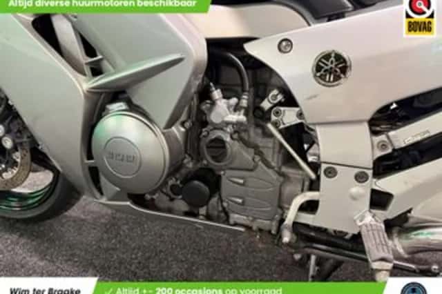 Yamaha FJR1300 (2001) thumbnail 6