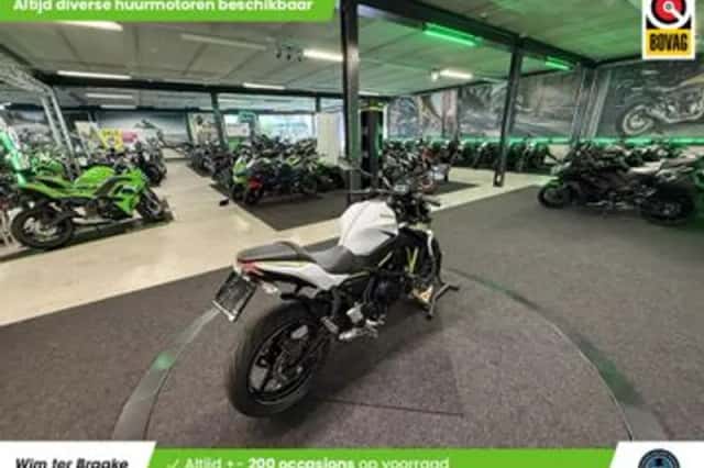 Kawasaki Z650 (2021) thumbnail 3