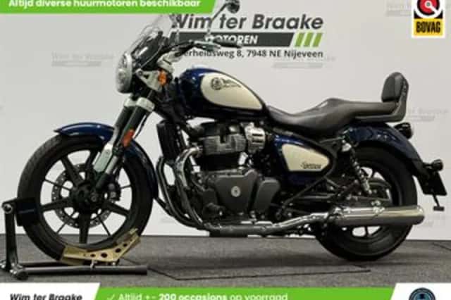 Royal Enfield Super Meteor 650 (2025) thumbnail 1