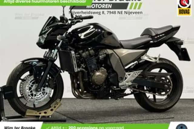 Kawasaki Z750 (2004) thumbnail 1