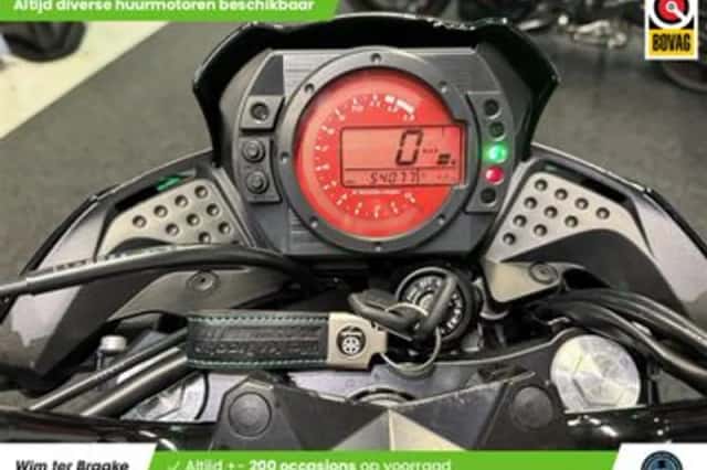Kawasaki Z750 (2004) thumbnail 2
