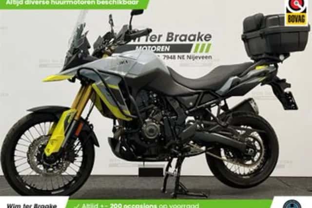 Suzuki DL 800 V-Strom DE (2023) thumbnail 1