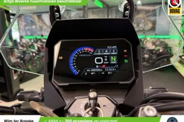 Suzuki DL 800 V-Strom DE (2023) thumbnail 2