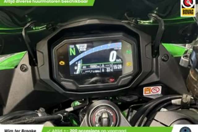 Kawasaki Ninja 1000SX Performance (2023) thumbnail 2