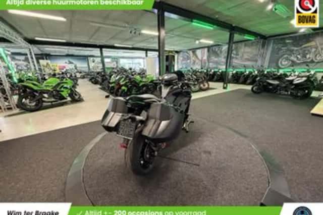 Kawasaki Ninja 1000SX Performance (2023) thumbnail 3