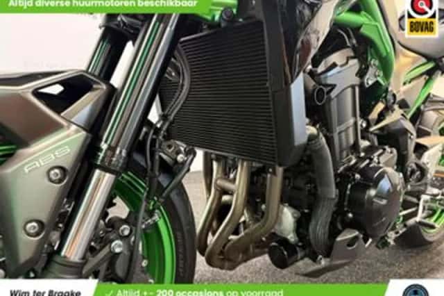 Kawasaki Z900 (2024) thumbnail 6