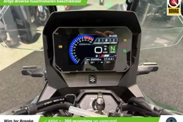 Suzuki V-Strom 800 (2025) thumbnail 2