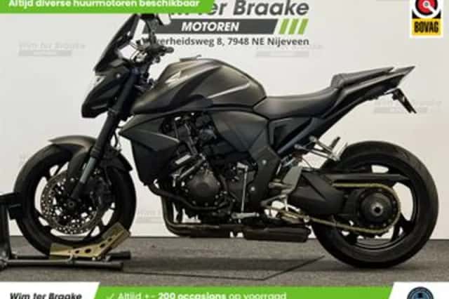Honda CB1000R (2011) thumbnail 4