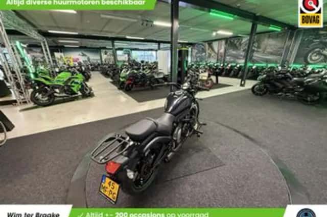 Kawasaki Vulcan S (2015) thumbnail 3