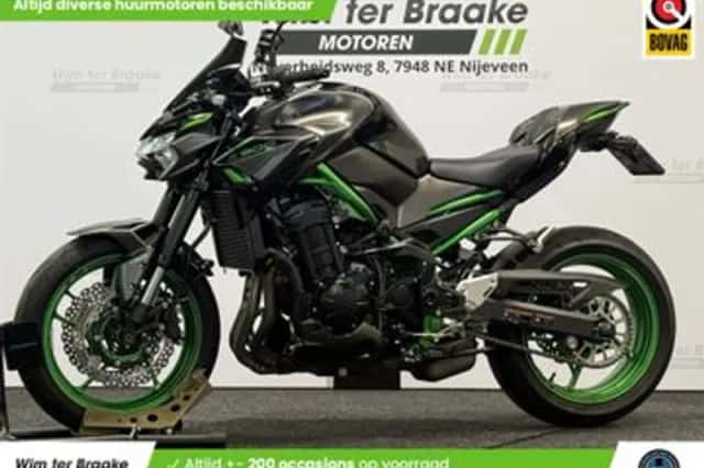 Kawasaki Z900 (2024) thumbnail 1