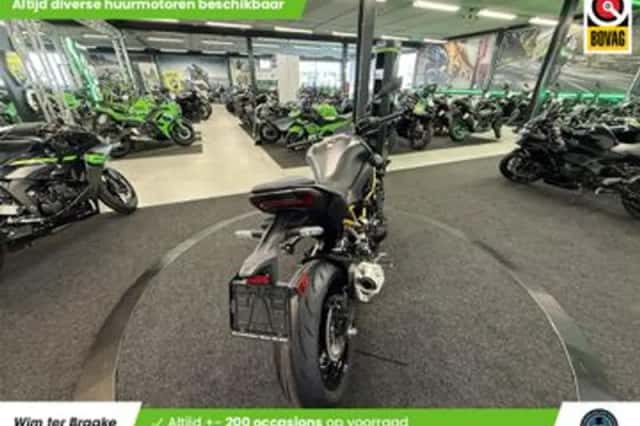 Kawasaki Z900 (2026) thumbnail 3