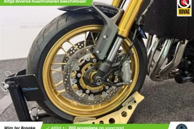 Kawasaki Z900RS SE (2023) thumbnail 5