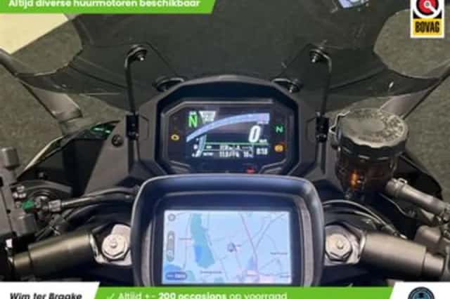 Kawasaki Ninja 1000SX (2024) thumbnail 2